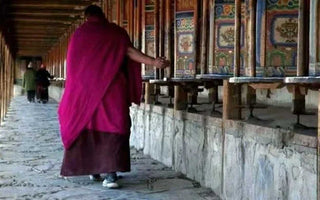 The Splendor of Sho Dun Festival: Experiencing the grandeur and richness of the Sho Dun Festival