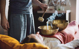 The Healing Sound: Unlocking the Benefits of Singing Bowl Therapy