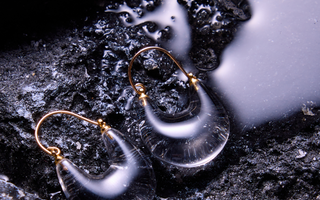 How Woven Crystals Build Connection and Flow