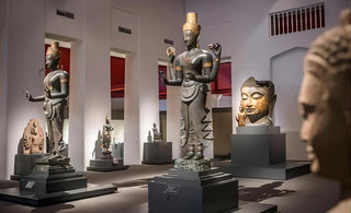 Bronze Brilliance: Exploring the Metalwork in Tibetan Antique Statues