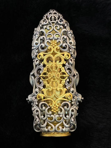 Tsongkhapa Blessing Pendant – Dzi Beads with Gold-Plated Tsongkhapa for Protection and Spiritual Guidance