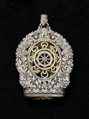 Fearless Strength Pendant – Dzi Beads with Gold-Plated Mahakala Design
