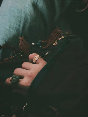 Guanyin Guardian Ring – Gilded Ring, Symbolizing Protection and Tranquility