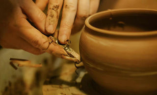 Ming Dynasty Clay Elegance: Traditional Chinese Pottery Techniques