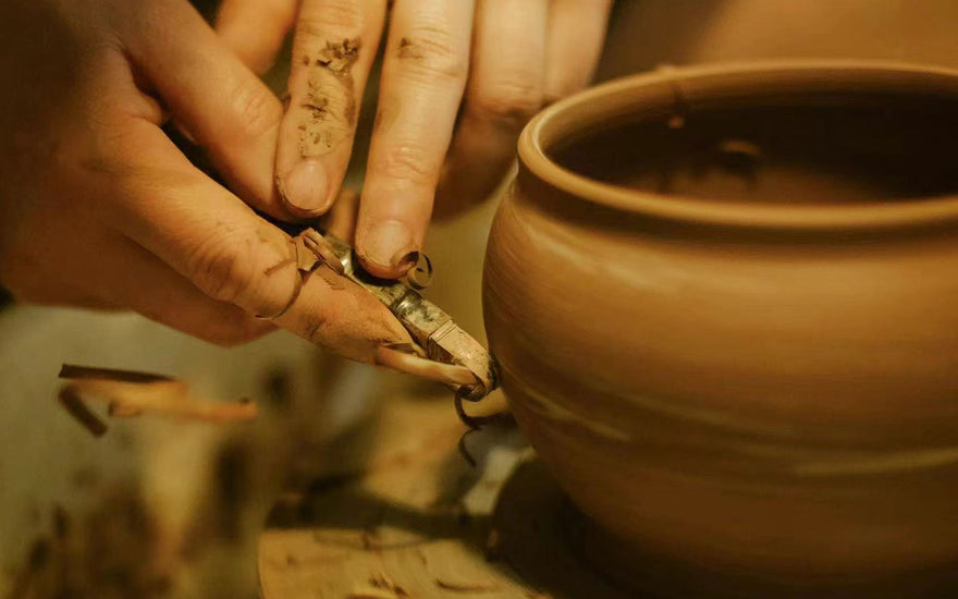 Ming Dynasty Clay Elegance: Traditional Chinese Pottery Techniques