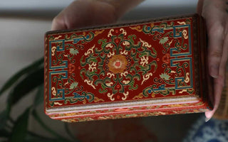 Red Lacquerware: A Timeless Elegance