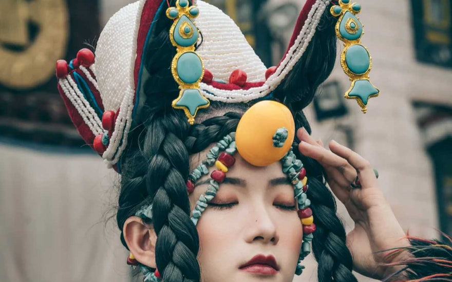 Thangka Embroidery: The Artistic Mastery behind Tibetan Embroidered Accessories