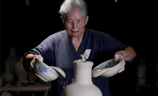 Beauty in Simplicity: Classic Porcelain Vases and the Subtle Craftsmanship