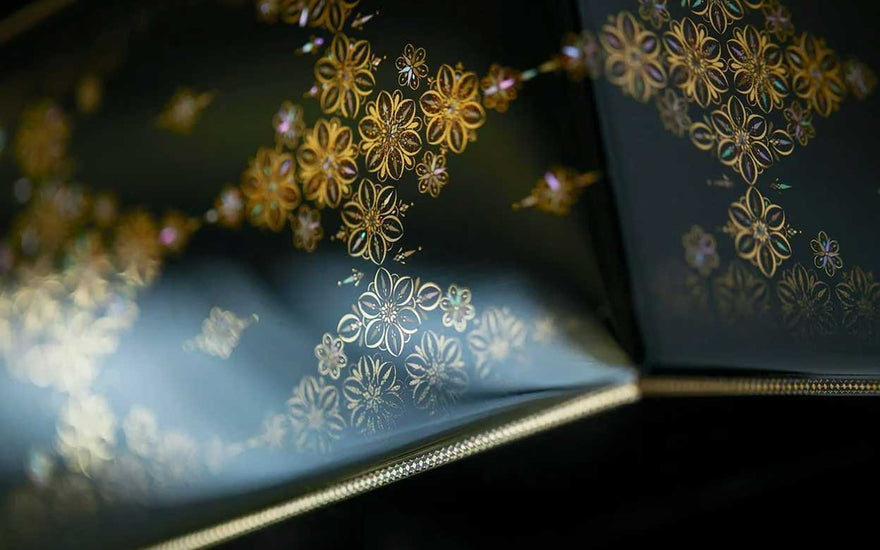 Discover the Secrets of Lacquerware Painting