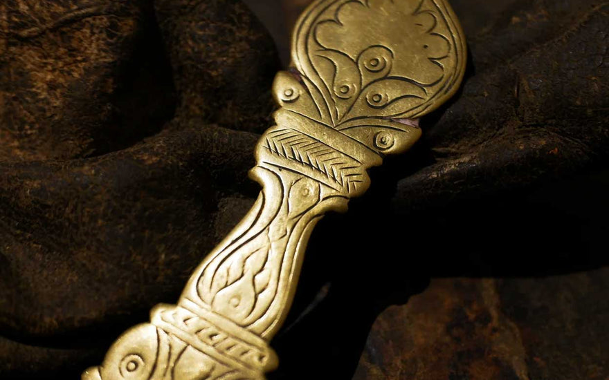 Peaks and plateaus: Navigating through the historical peaks and transformative phases of Tibetan Buddhism