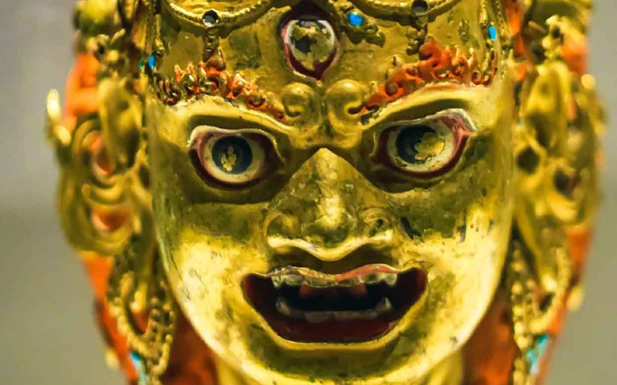 The Power of Interpretation: Personal Narratives in Contemporary Tibetan Buddha Statues