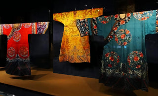 Dunhuang Silk Tunic Dresses: Classic Garments Fusing Tradition and Modernity