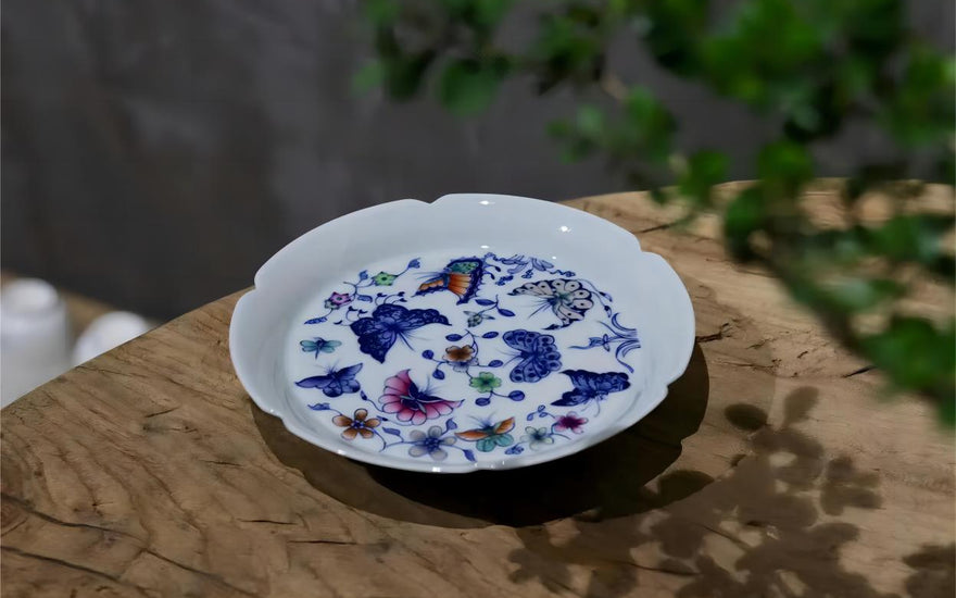 Porcelain Style and Craftsmanship in the Xuande Period of the Ming Dynasty
