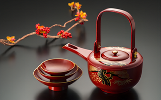 The Artisan's Touch: Unique Techniques in Japanese Lacquerware