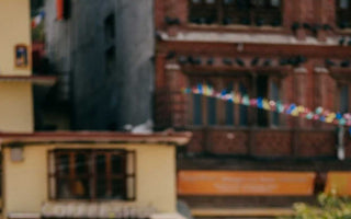 Lung ta Style: Hanging on the Diagonal