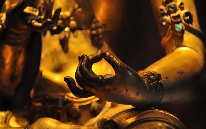 The Elegance of Eight Common "Buddha's Hand Prints" 