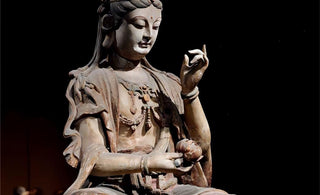 Graceful Bodhisattva Buddha Statues: Embodying Compassion and Enlightenment 