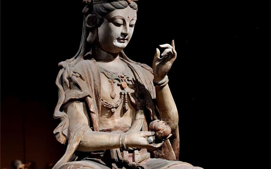 Graceful Bodhisattva Buddha Statues: Embodying Compassion and Enlightenment 