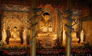Celestial Strings: Muktā-Hāra on Buddha Statues