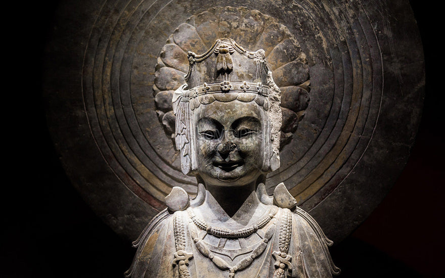 The End of Life, the Eternity of Beauty: The Art of Han Buddhist Statues