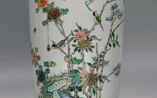 Artisanal Legacy: Embracing the Craftsmanship of Qing Kangxi Style Porcelain