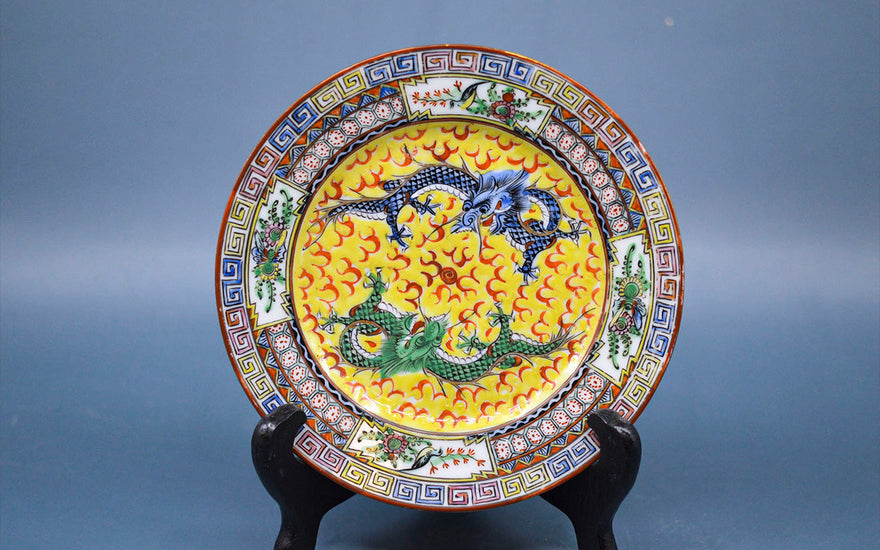 Majestic Guardians: What‘s Dragon's Role in Oriental Plate Art?  