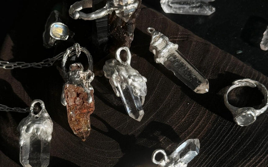 ✦ The Power of Metal and Stone: Kailash Energy’s Symbolic Jewelry✦