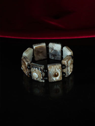 Qing Dynasty Dzi Bead Enlightened Eye Bracelet – Wisdom Energy and Spiritual Protection